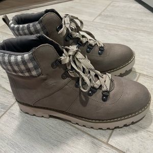 Cliffs By White Mountain Boots Women's Sabine Hiking Boots Size 9.5